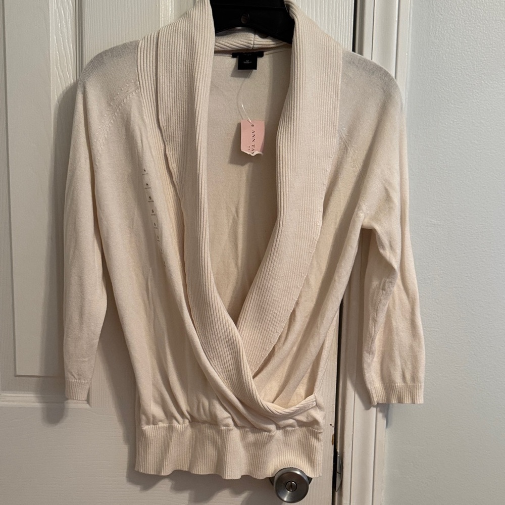 NWT Ann Taylor Cream Women's Sweater Petite Size Small